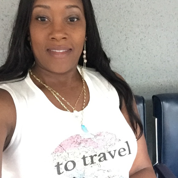 Meet your Posher, Renee - Picture 3 of 13